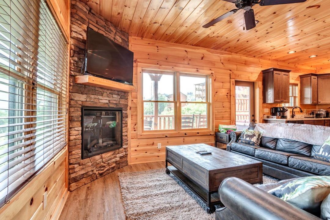 Gatlinburg Cabin With Private Hot Tub By Staycating 外观 照片
