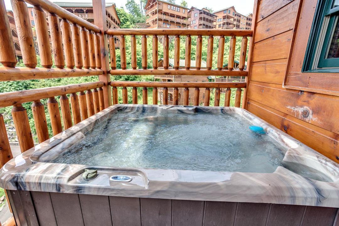 Gatlinburg Cabin With Private Hot Tub By Staycating 外观 照片