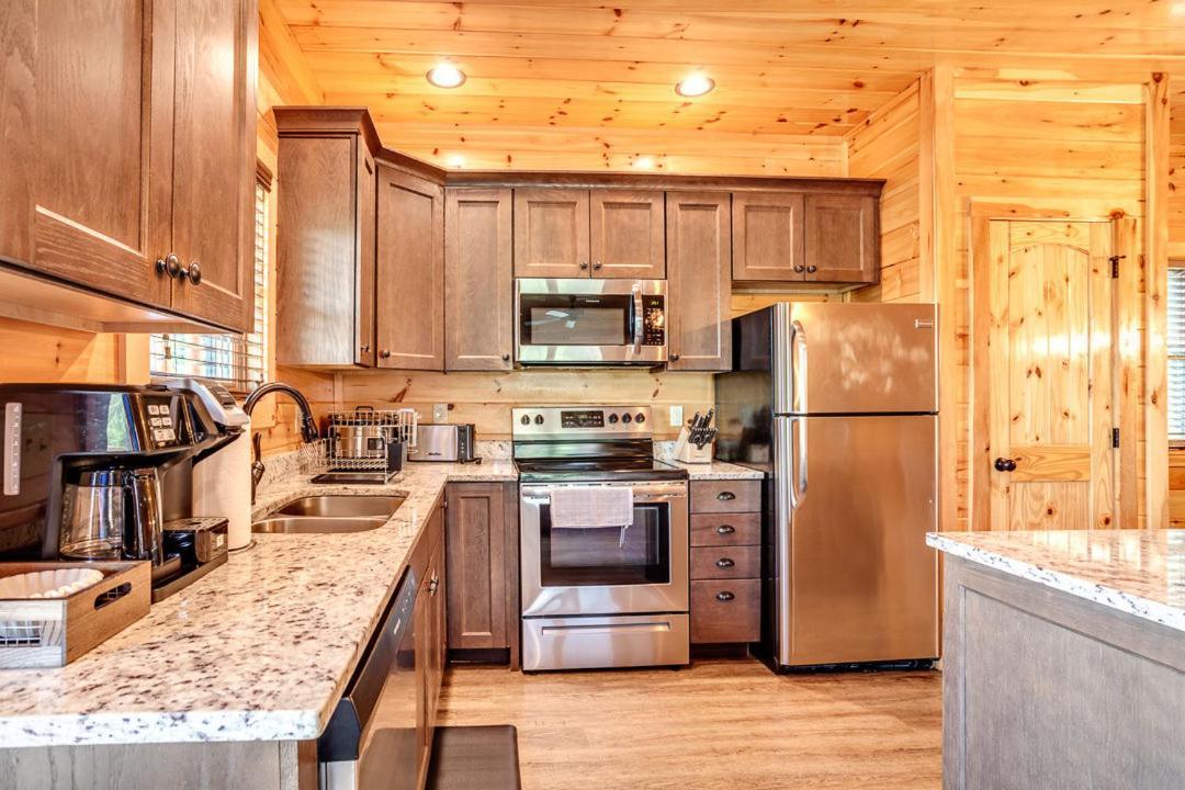 Gatlinburg Cabin With Private Hot Tub By Staycating 外观 照片