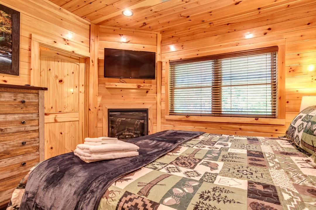 Gatlinburg Cabin With Private Hot Tub By Staycating 外观 照片